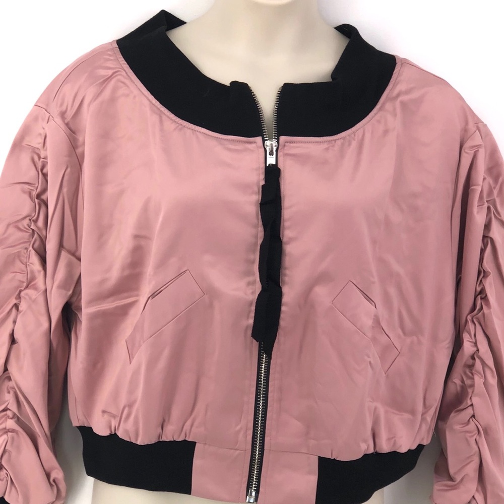 MMC Blush Ruched Long Sleeve Zip Jacket. M